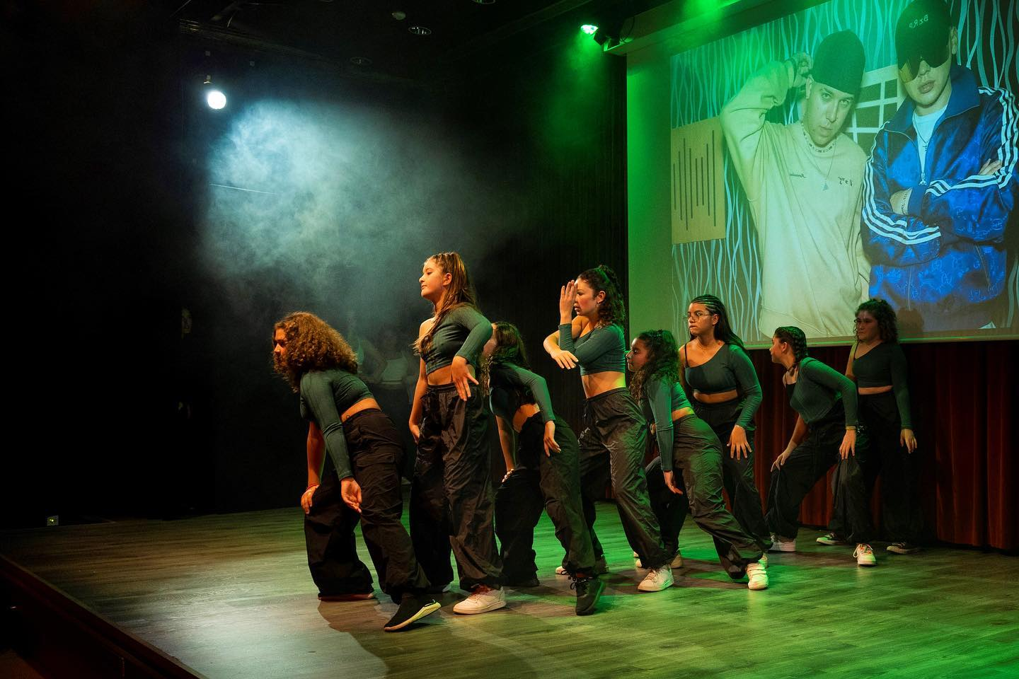 Grupo del CDH en el escenario